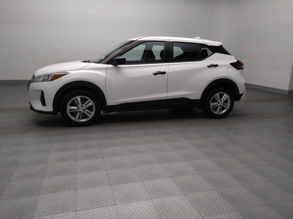 Used 2022 Nissan Kicks S image 2