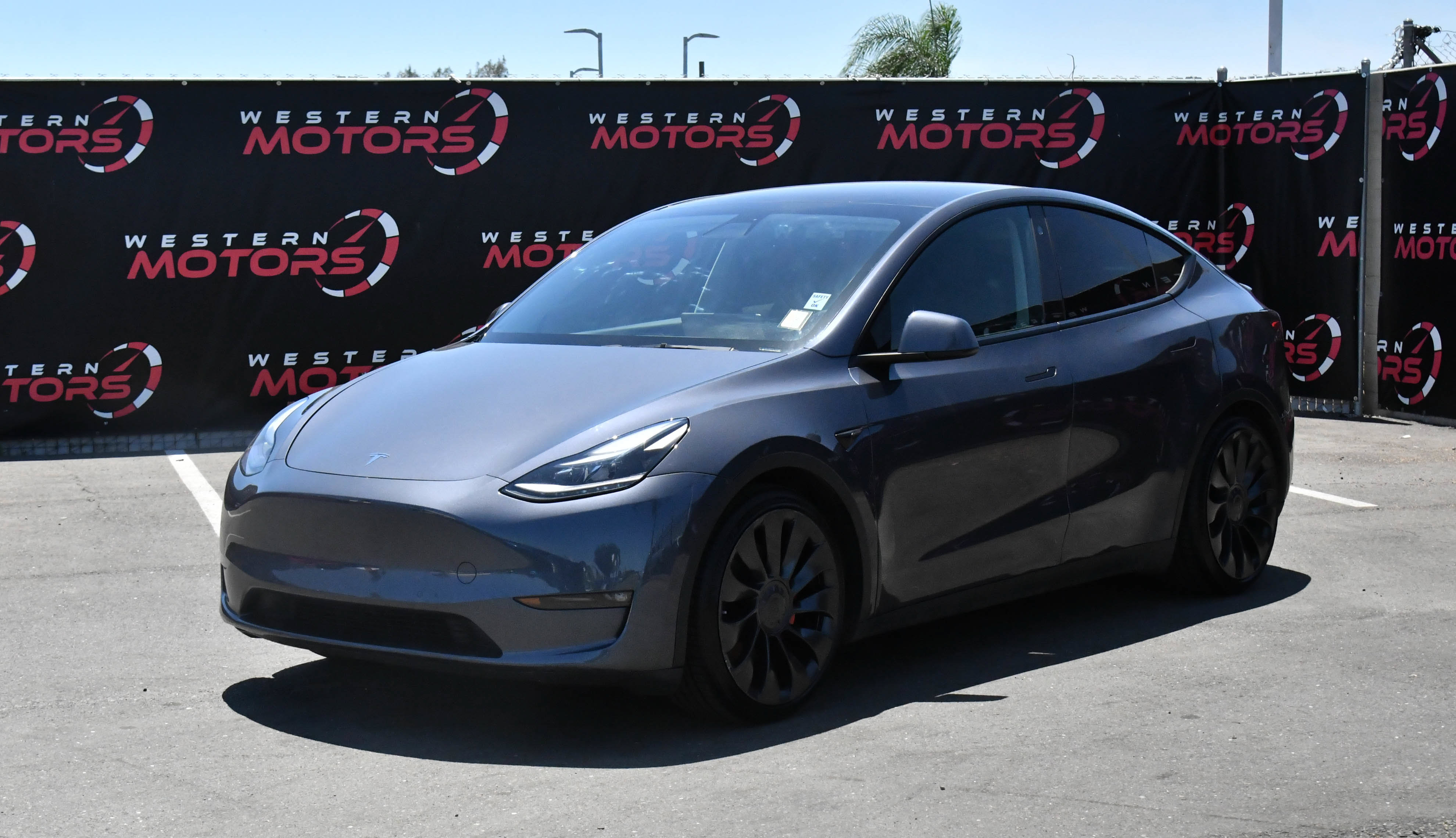 Used 2022 Tesla Model Y Performance AWD/4WD image 3