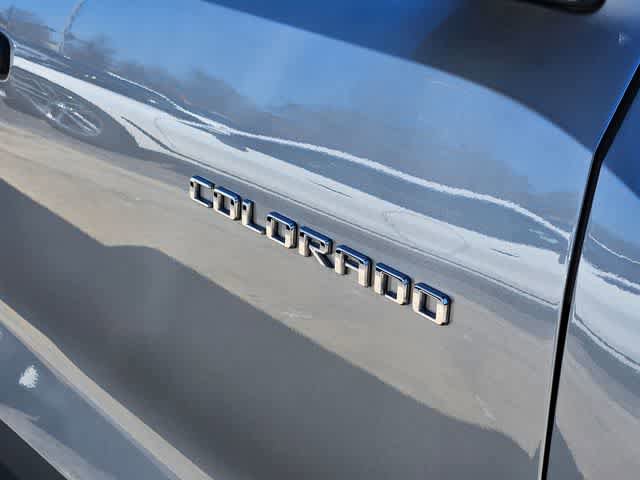 Used 2024 Chevrolet Colorado W/T image 11
