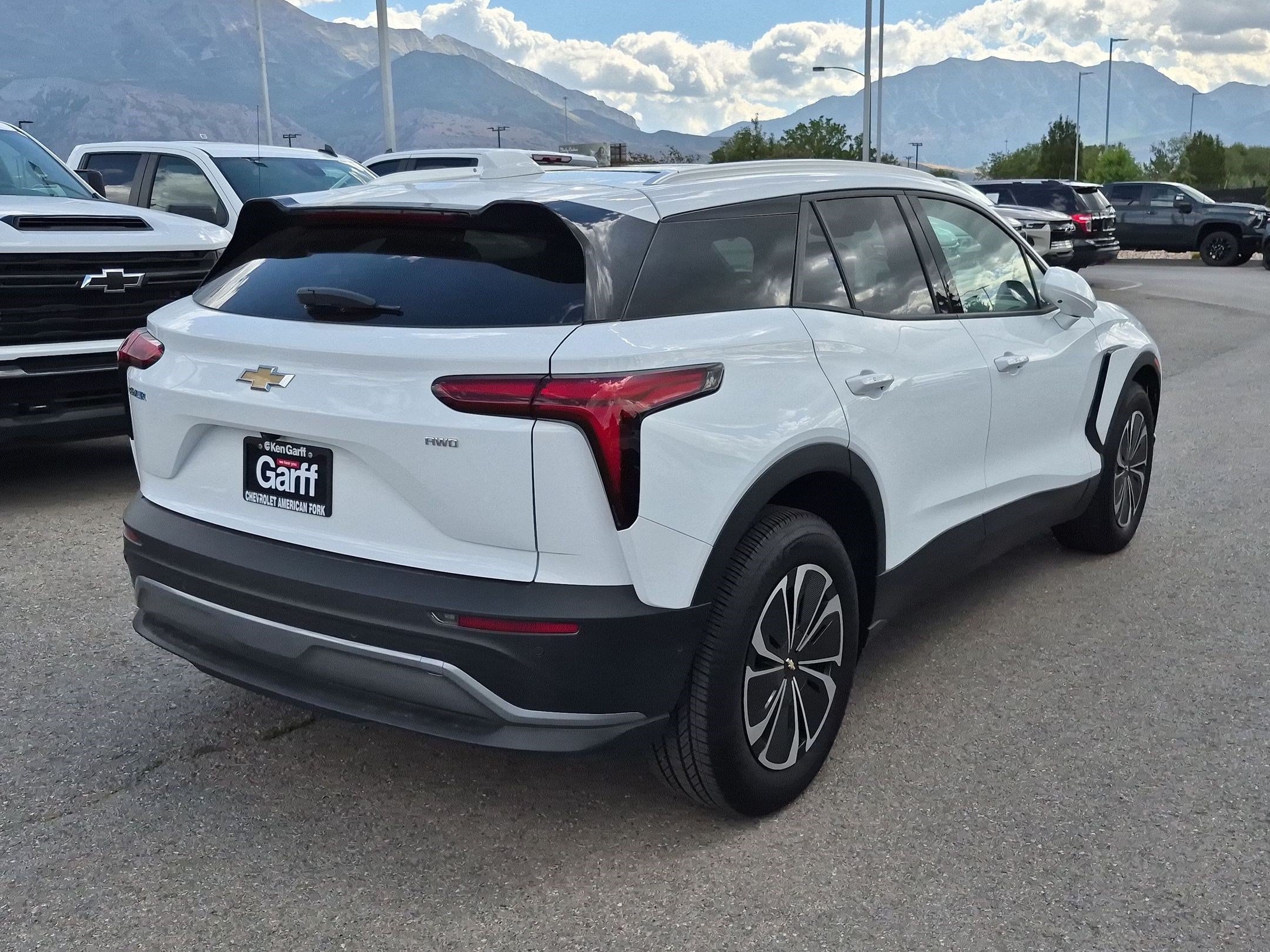 New 2025 Chevrolet Blazer EV LT w/ Super Cruise Package AWD/4WD image 3