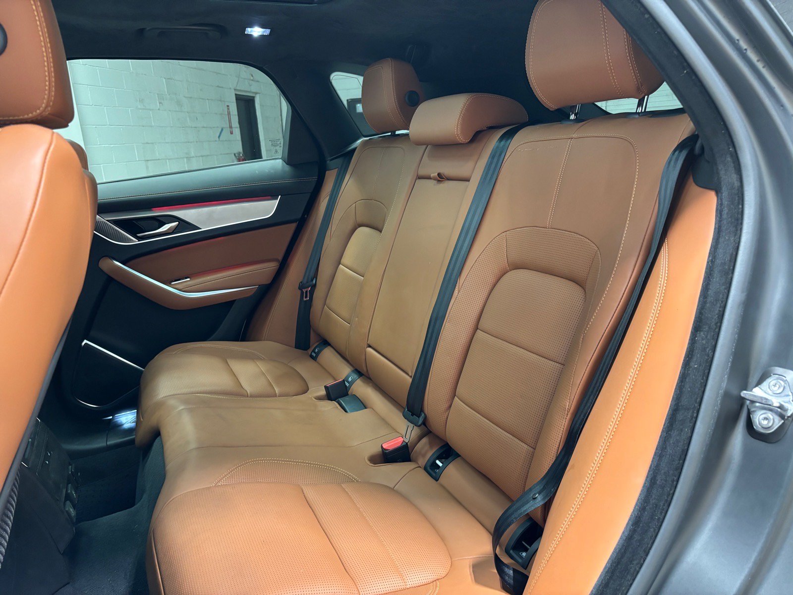 New 2025 Jaguar F-PACE R-Dynamic S AWD/4WD image 27
