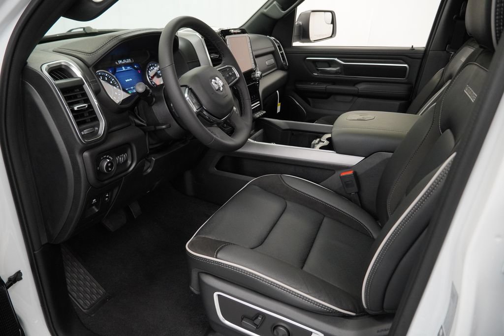 New 2027 RAM 1500 Laramie w/ Laramie Preferred Package AWD/4WD image 16