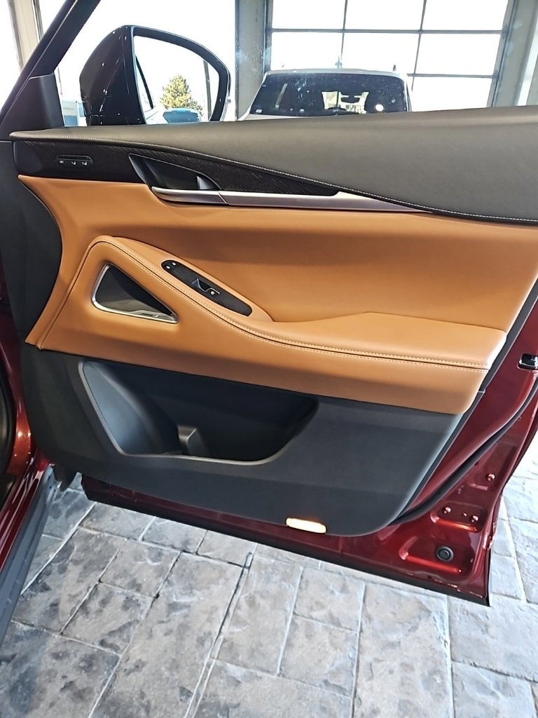 Used 2024 INFINITI QX60 Autograph w/ Cargo Package image 11