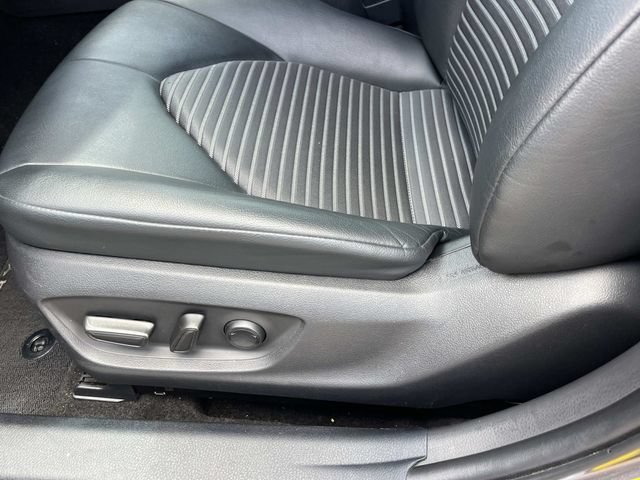 Used 2021 Toyota Camry SE FWD image 31