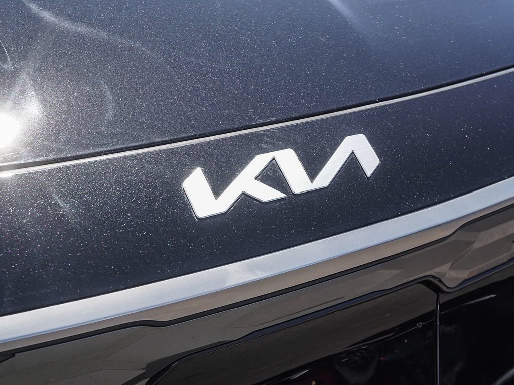 Certified 2023 Kia Niro Wave FWD image 12