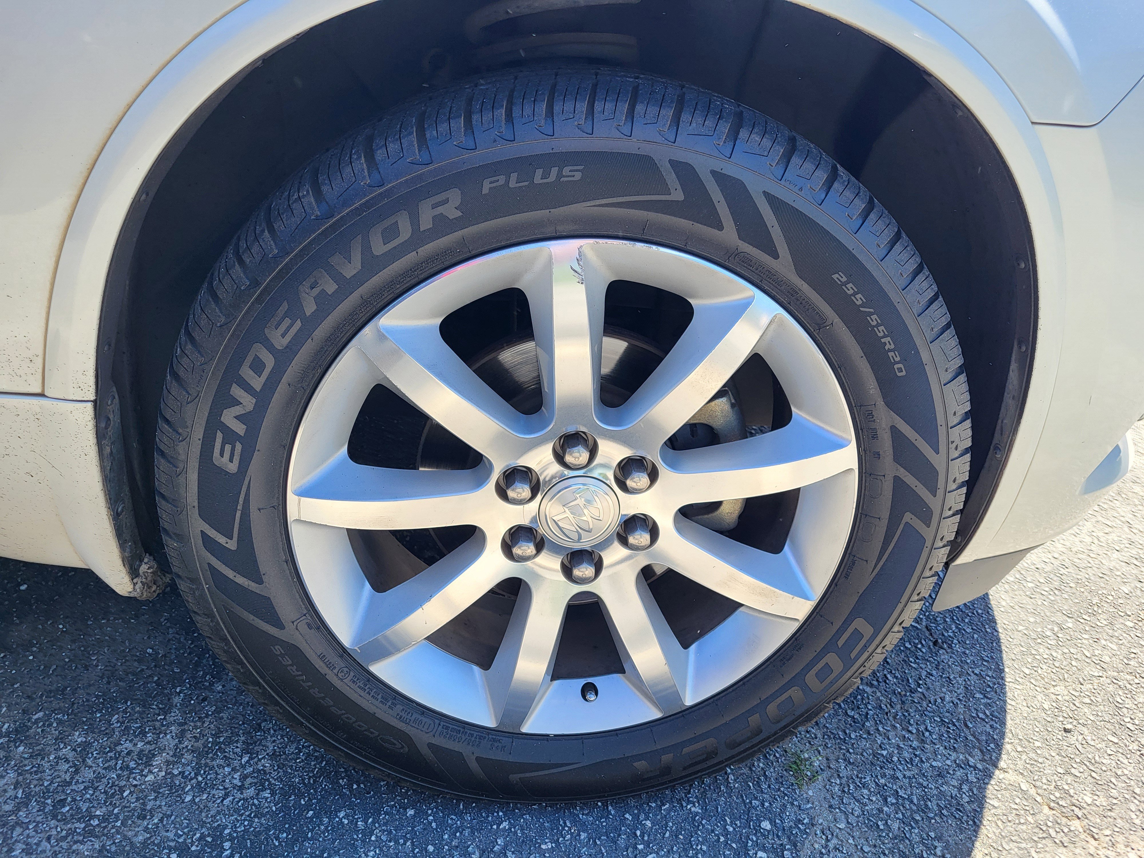 Used 2013 Buick Enclave Premium image 7