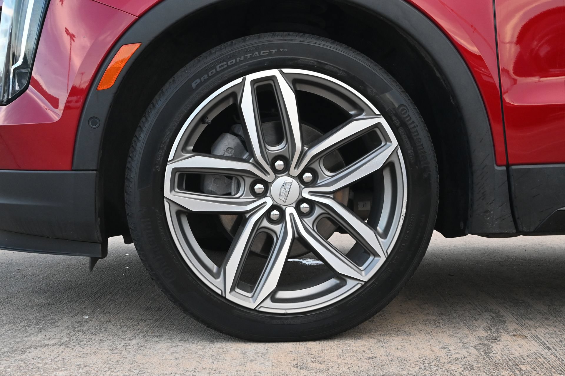 Certified 2023 Cadillac XT4 Sport w/ Enhanced Visibility Package FWD image 28