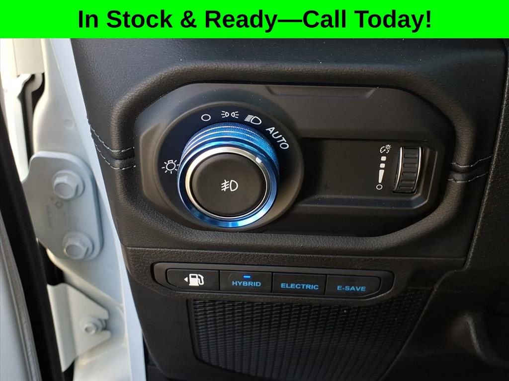 Used 2024 Jeep Wrangler High Altitude AWD/4WD image 20