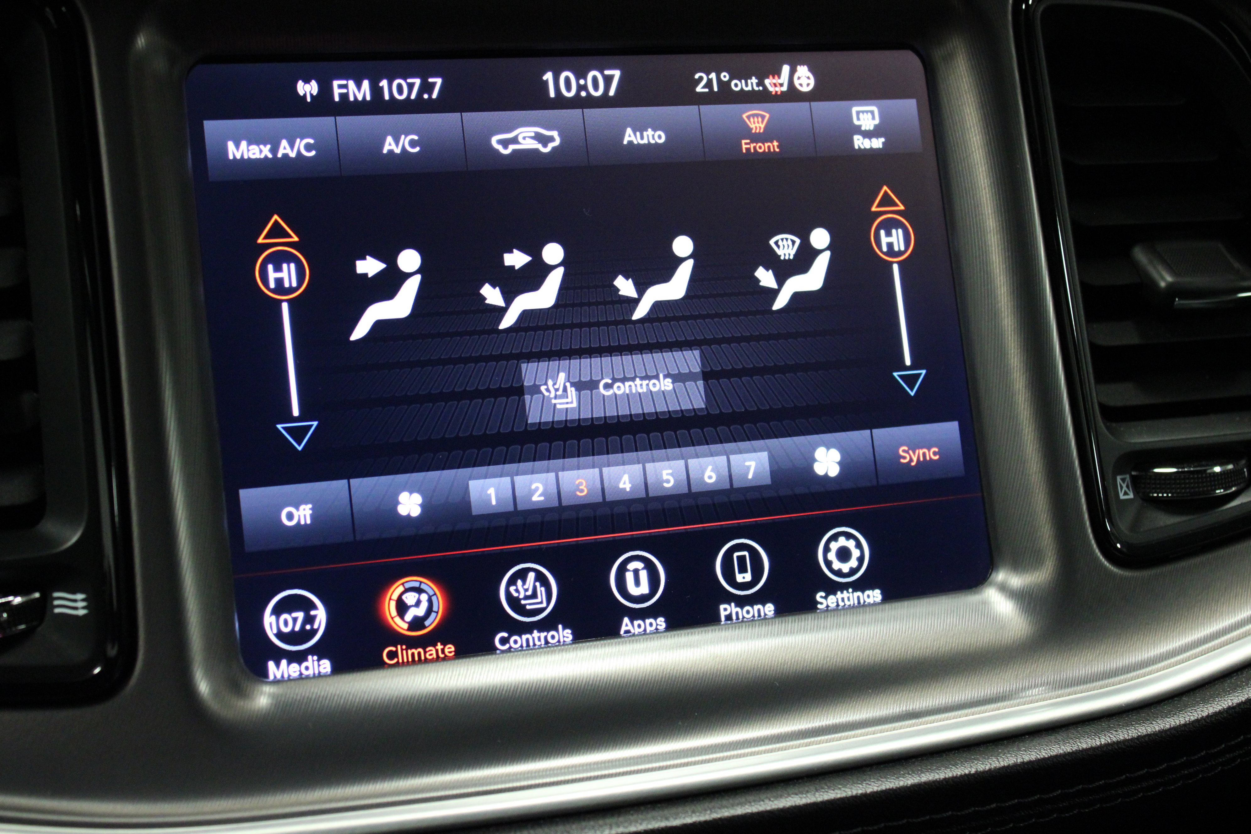 Used 2021 Dodge Challenger GT w/ Plus Package image 24