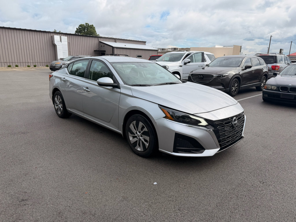 Certified 2023 Nissan Altima 2.5 S FWD image 3