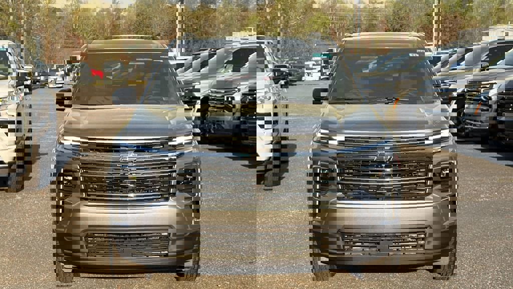 New 2026 Chevrolet Traverse LT w/ Sun and Wheel Package image 2