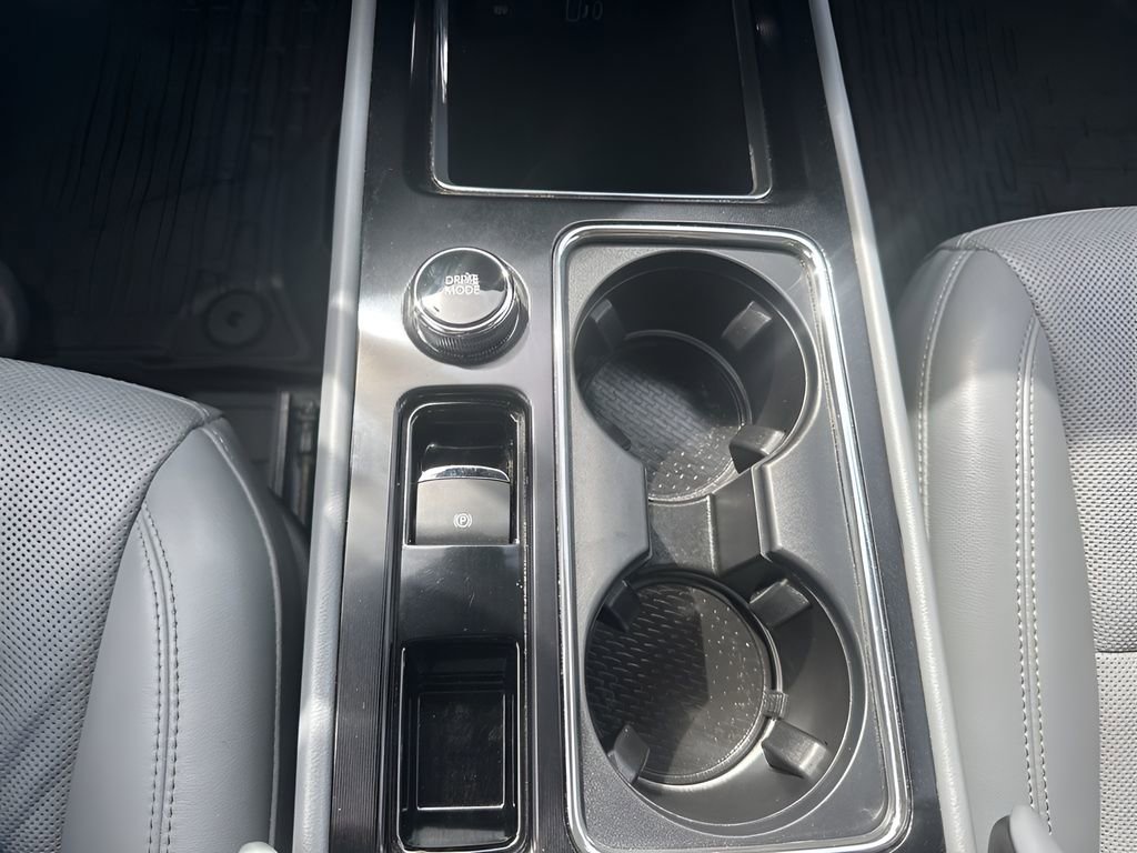 Used 2022 Lincoln Corsair AWD w/ Premium Package image 18