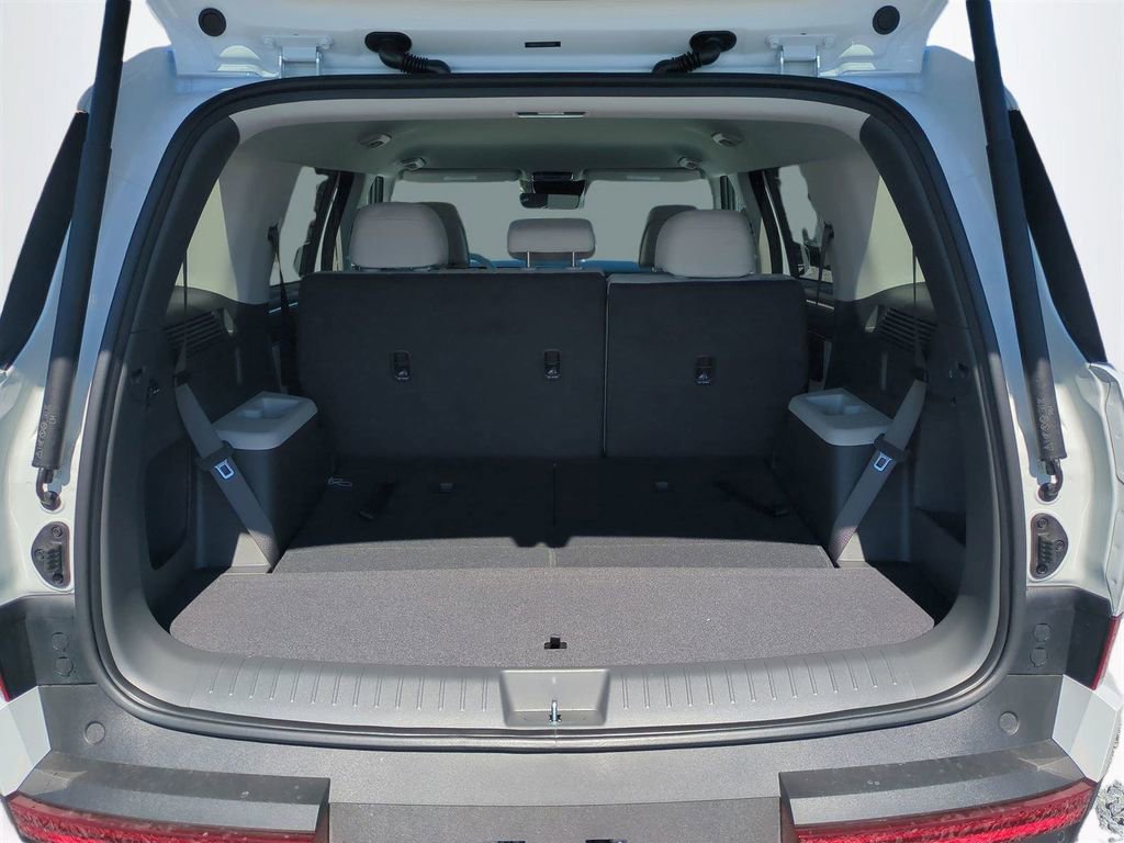 New 2026 Hyundai Santa Fe SE image 14