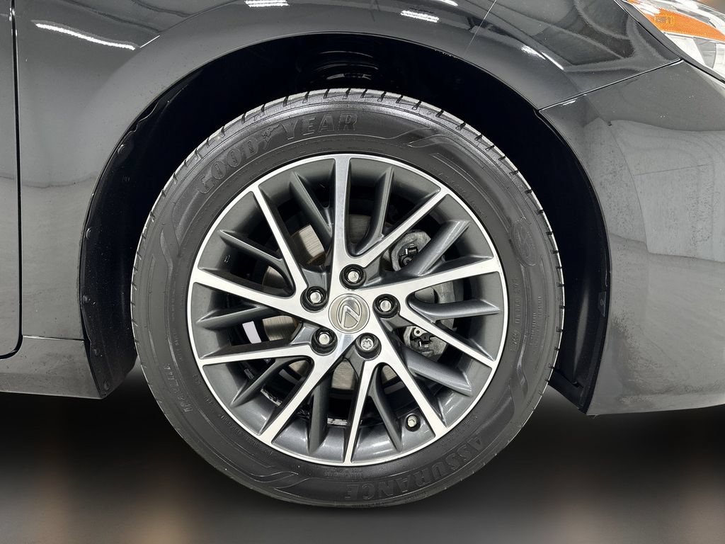 Used 2018 Lexus ES 350 w/ Luxury Package w/Wood Trim FWD image 10