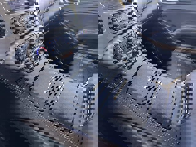 Used 2019 GMC Yukon Denali w/ Denali Ultimate Package image 17