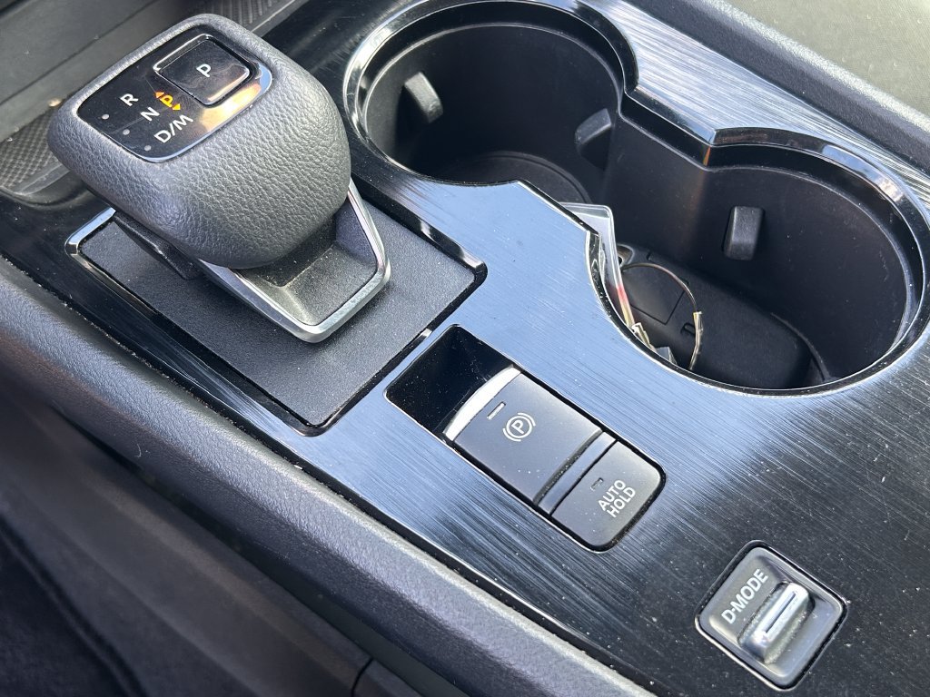 Used 2024 Nissan Rogue S FWD image 16