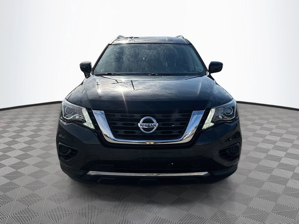Used 2020 Nissan Pathfinder S image 2