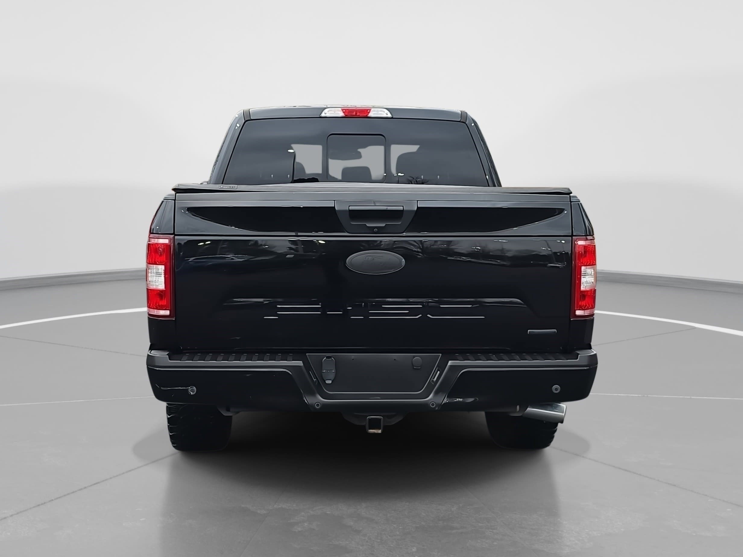 Used 2018 Ford F150 XLT w/ Equipment Group 302A Luxury image 6