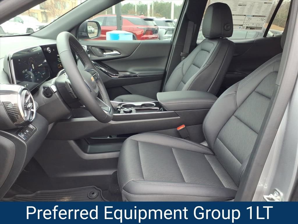 New 2026 Chevrolet Equinox LT w/ Convenience Package II image 3