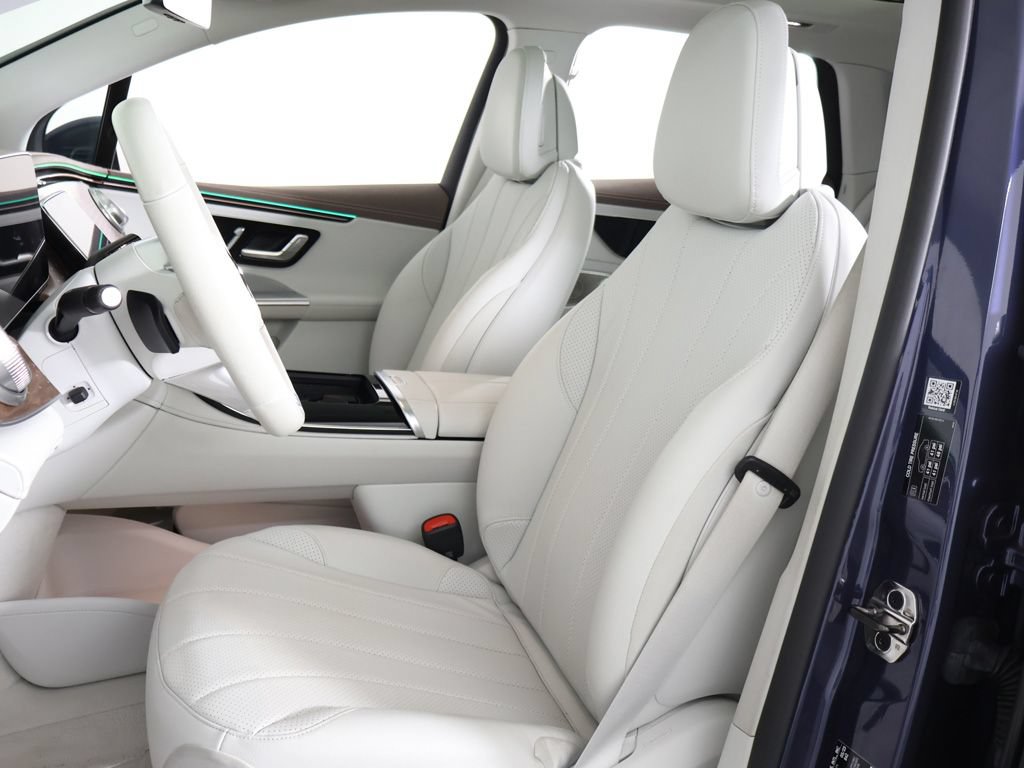 Used 2023 Mercedes-Benz EQE 350+ 4MATIC SUV w/ Exclusive Trim Package image 34