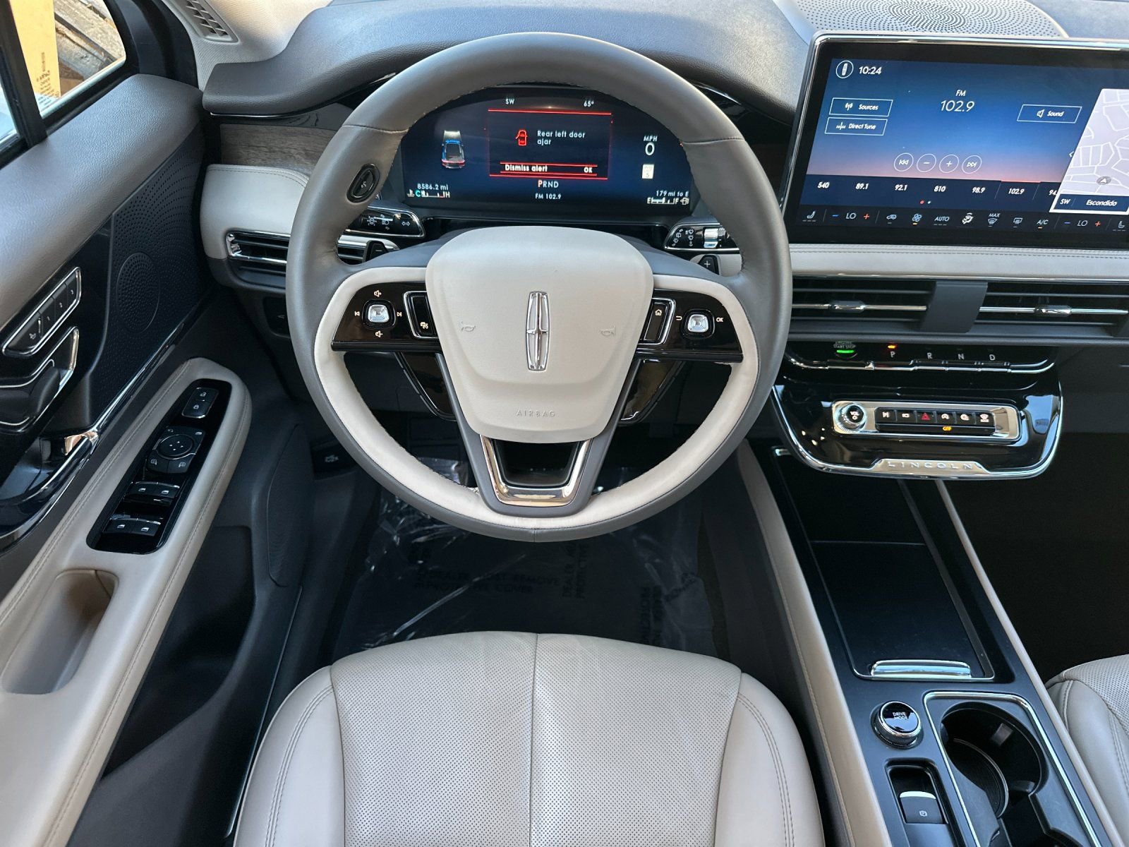 Used 2023 Lincoln Corsair Reserve image 17