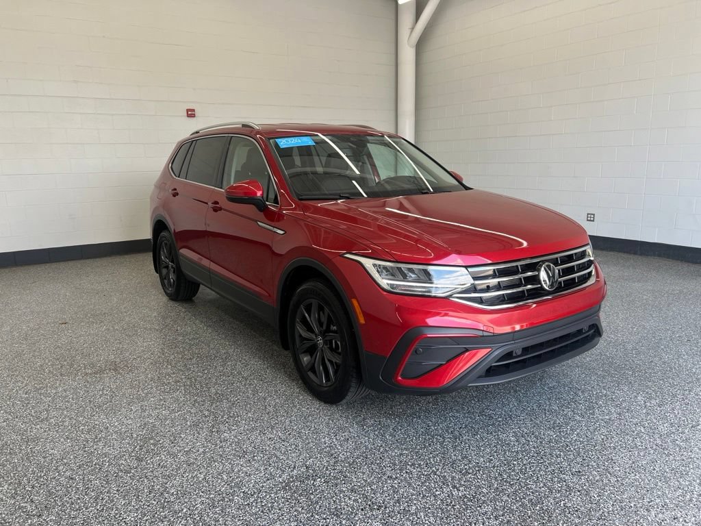 Certified 2024 Volkswagen Tiguan SE AWD/4WD image 7