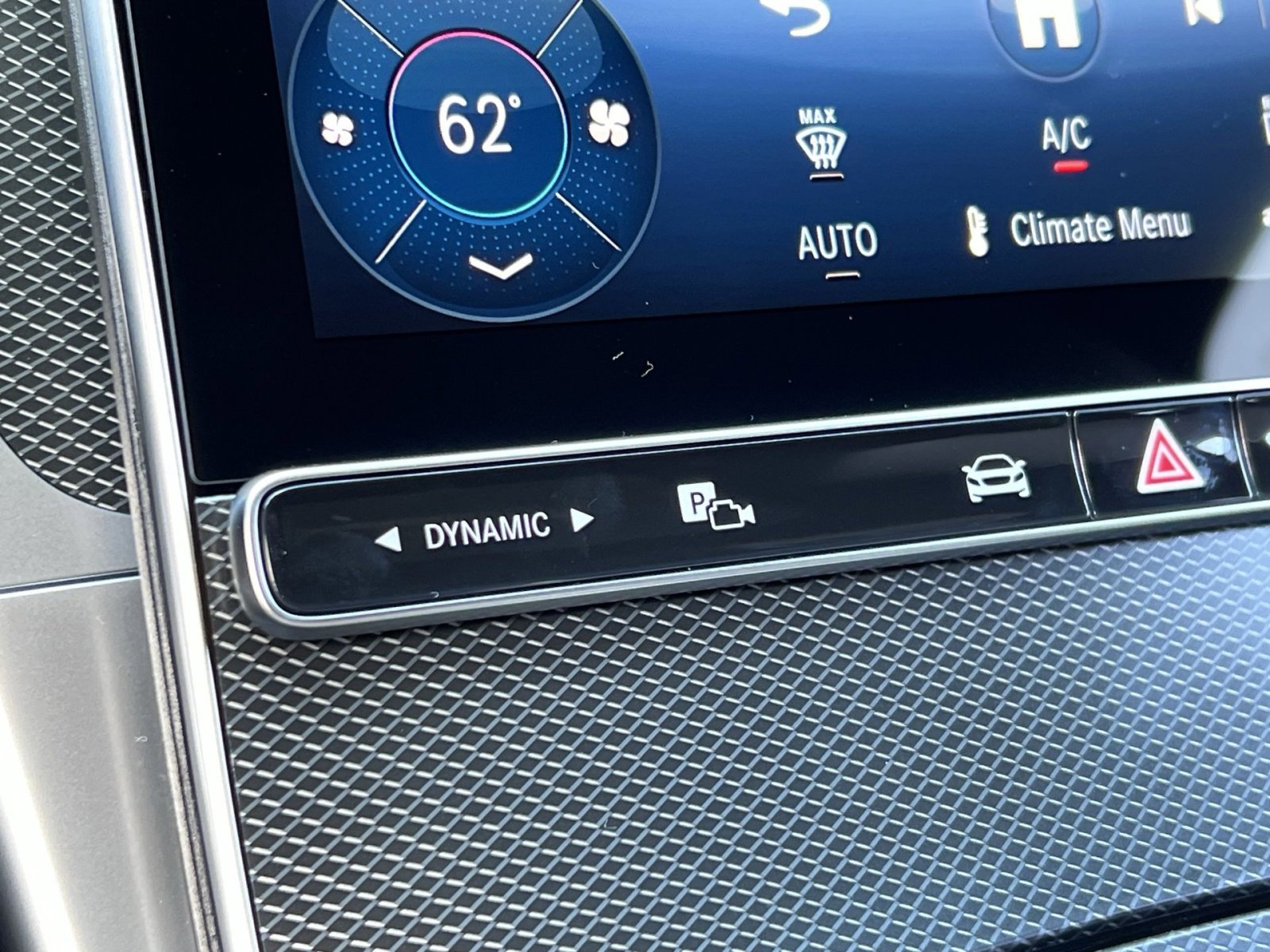 New 2026 Mercedes-Benz C 300 4MATIC Sedan image 32