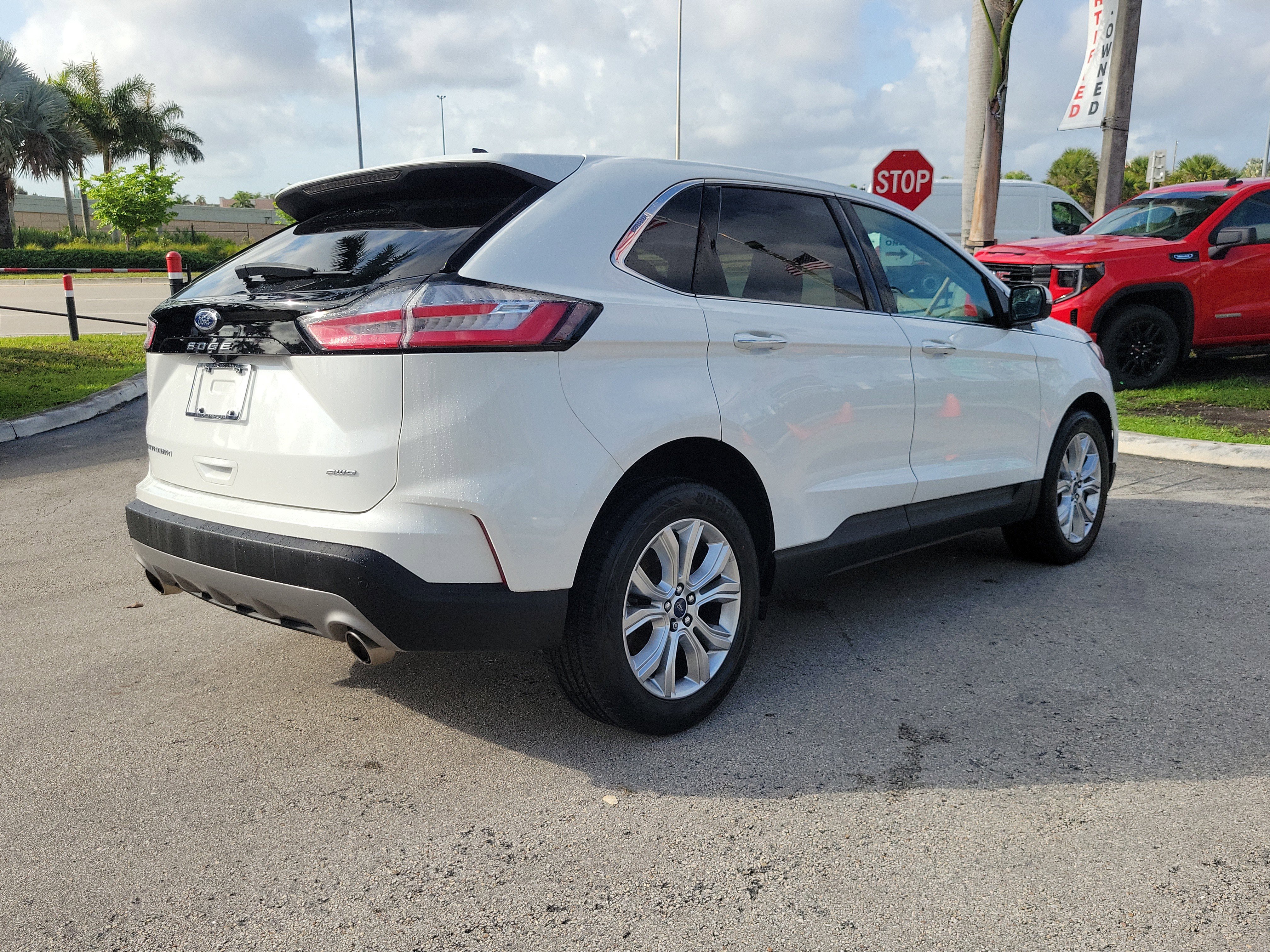Used 2022 Ford Edge Titanium image 5