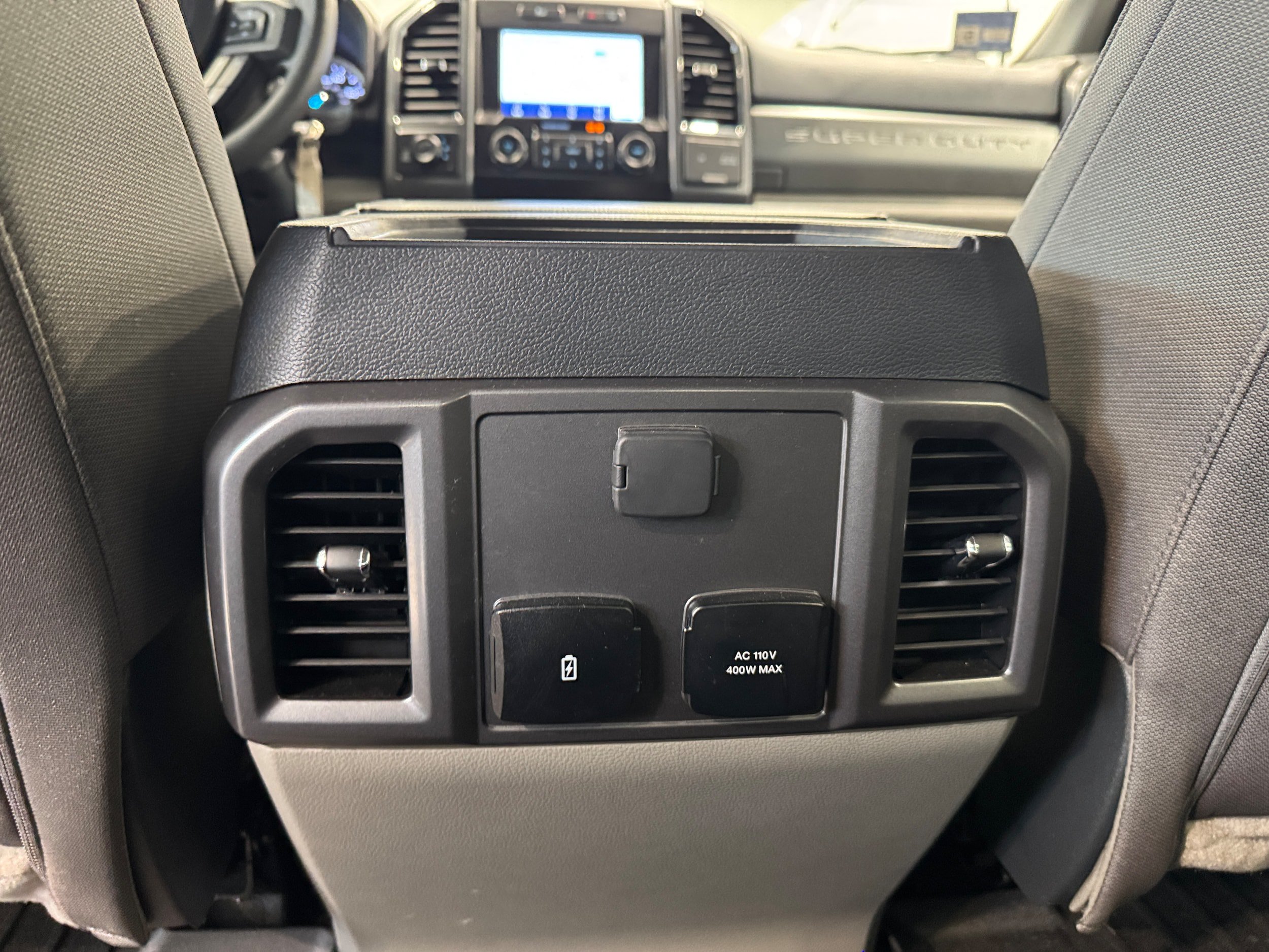 Used 2022 Ford F350 XLT w/ XLT Premium Package AWD/4WD image 13