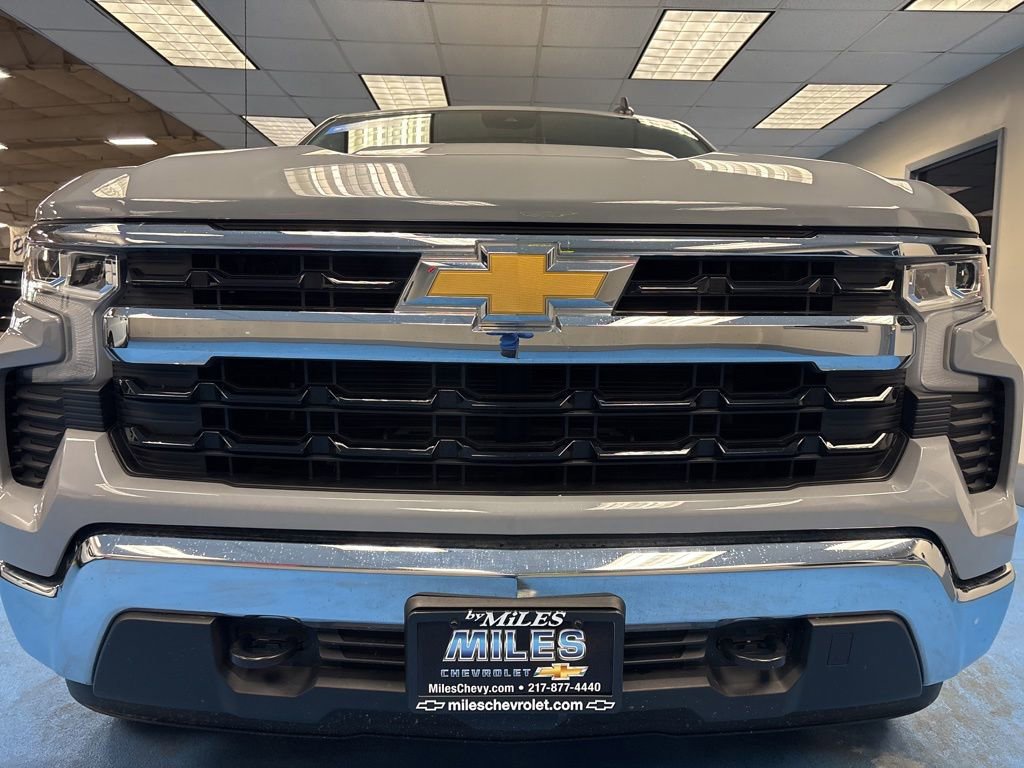 Certified 2024 Chevrolet Silverado 1500 LT AWD/4WD image 12
