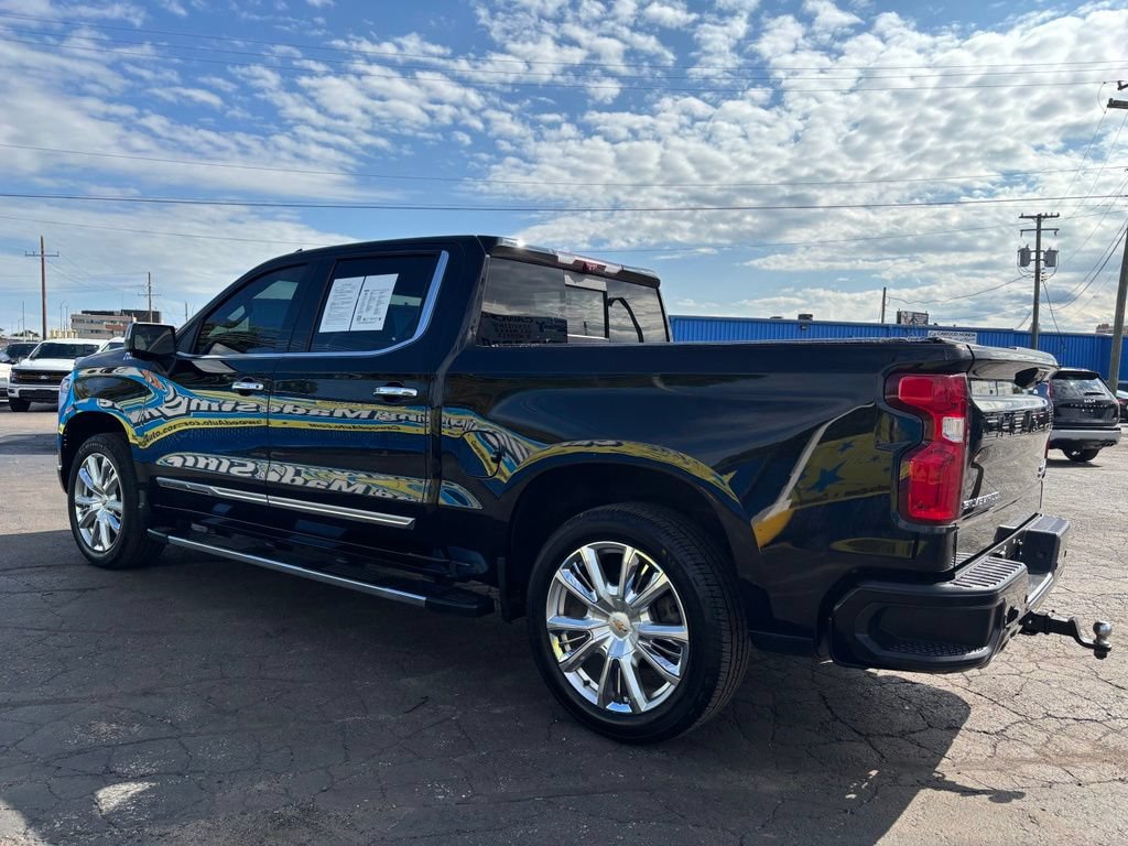 Used 2022 Chevrolet Silverado 1500 High Country w/ High Country Premium Package AWD/4WD image 7
