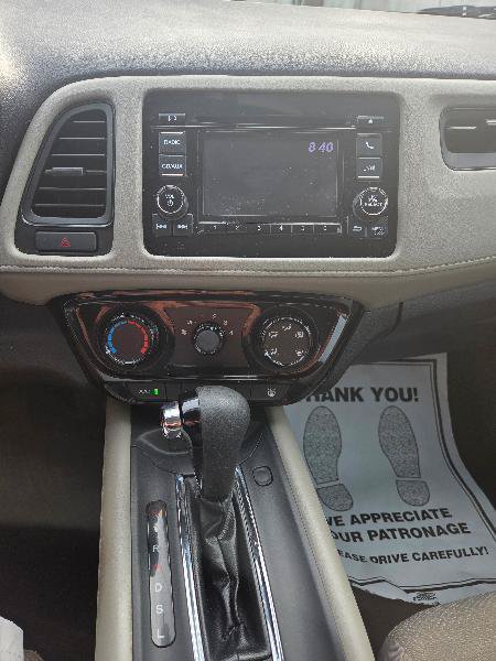 Used 2018 Honda HR-V LX image 8