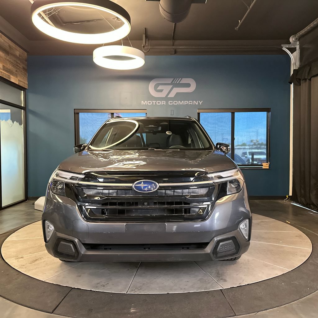 Used 2025 Subaru Forester Touring AWD/4WD image 8