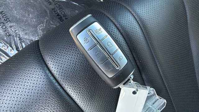 Used 2023 Genesis G80 2.5T image 29