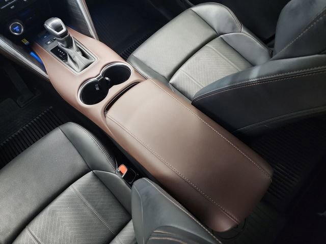 Used 2021 Toyota Venza XLE w/ Softex Package image 22