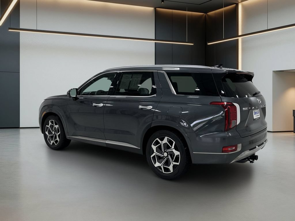 Used 2022 Hyundai Palisade Calligraphy FWD image 3