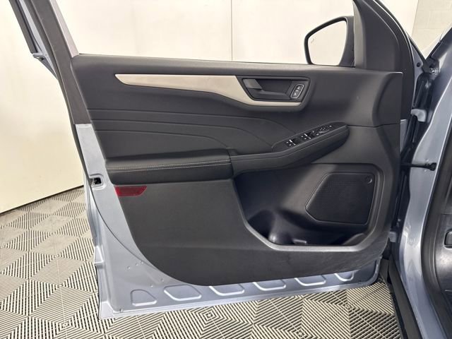 Used 2022 Ford Escape SE w/ Convenience Package image 27