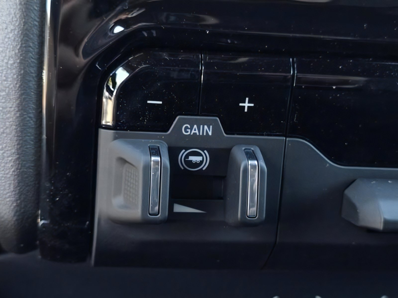 New 2026 RAM 1500 4x4 Crew Cab image 23