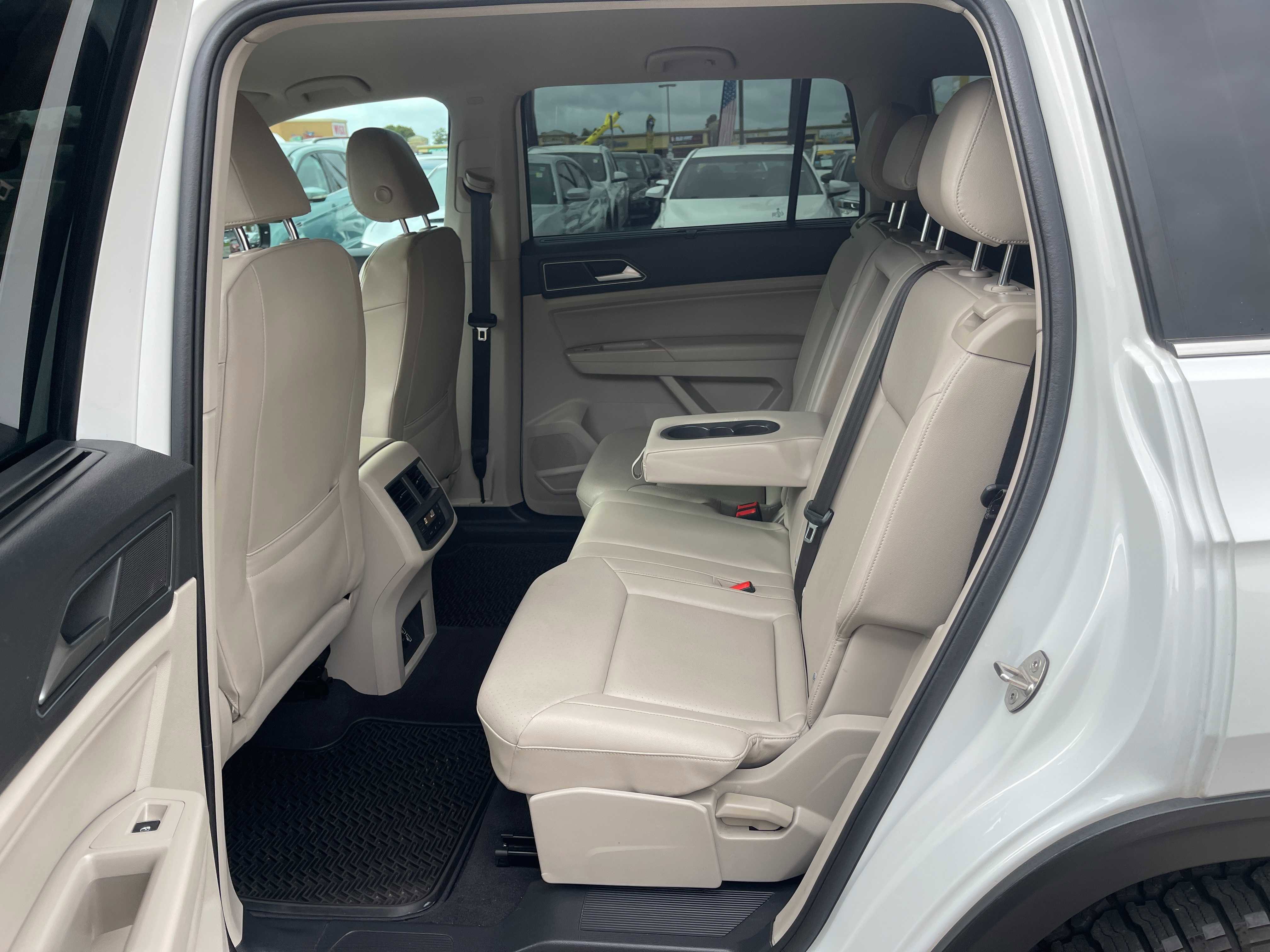 Used 2019 Volkswagen Atlas SE w/ Towing Package FWD image 13