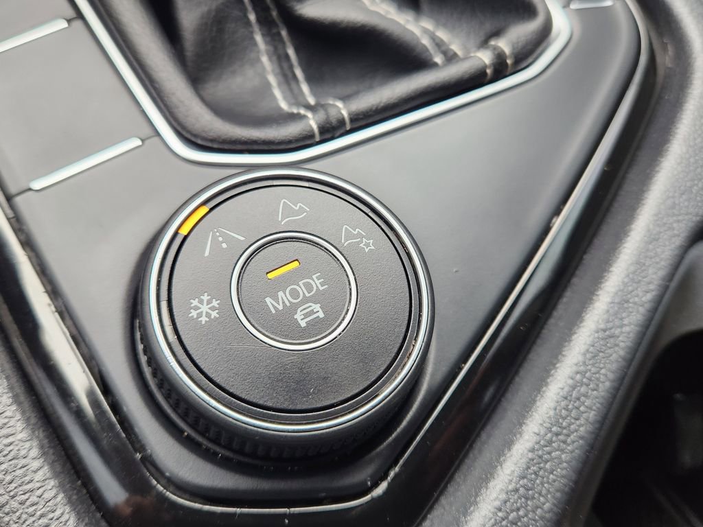 Certified 2023 Volkswagen Taos S image 25