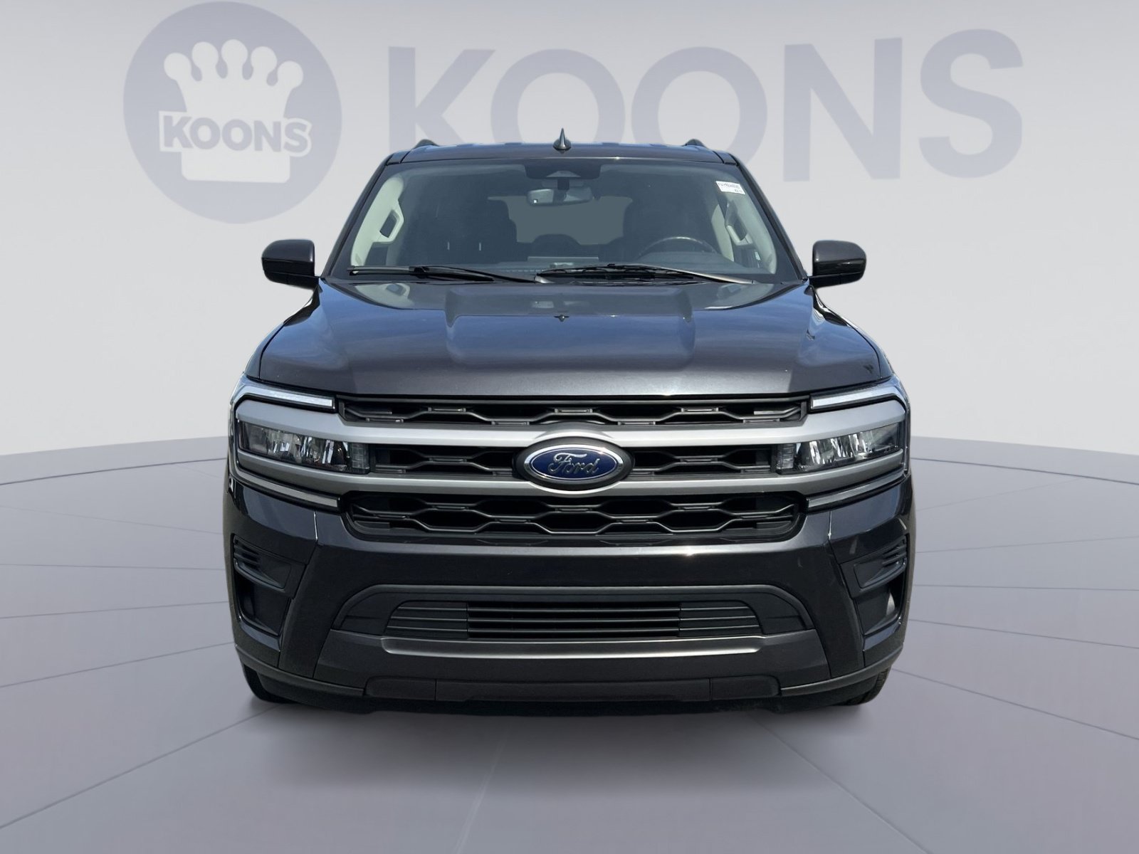 Used 2024 Ford Expedition XLT AWD/4WD image 4