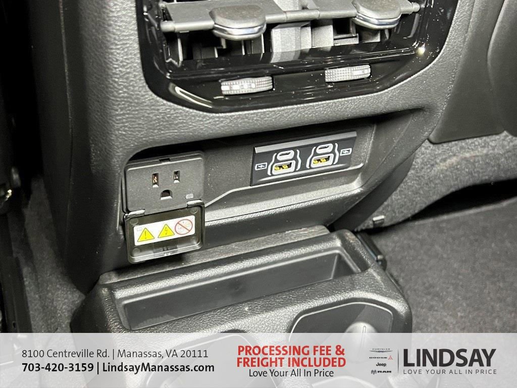 New 2025 Jeep Grand Cherokee L Limited w/ Trailer Tow Package image 21