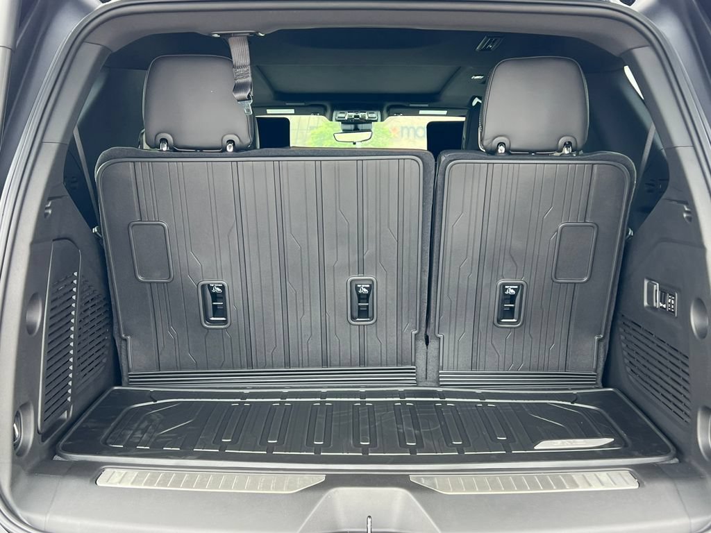 New 2026 GMC Yukon Denali Ultimate w/ LPO, Floor Liner Package AWD/4WD image 47