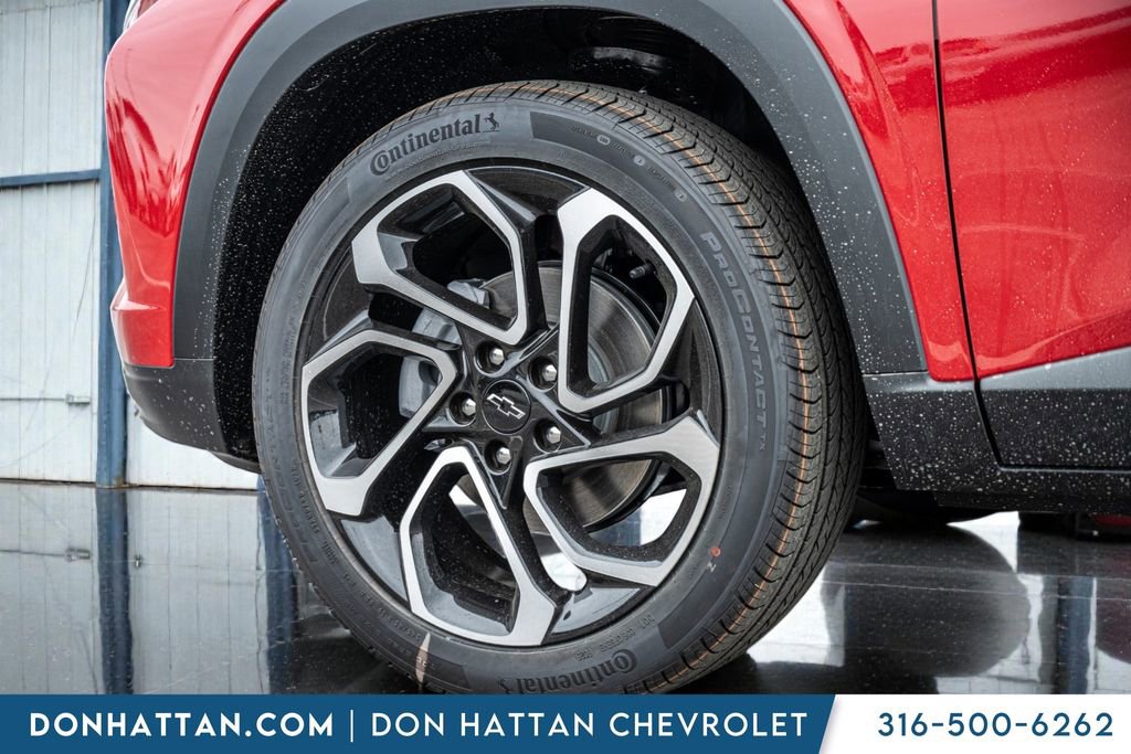 New 2026 Chevrolet Trax RS w/ Sunroof Package FWD image 37