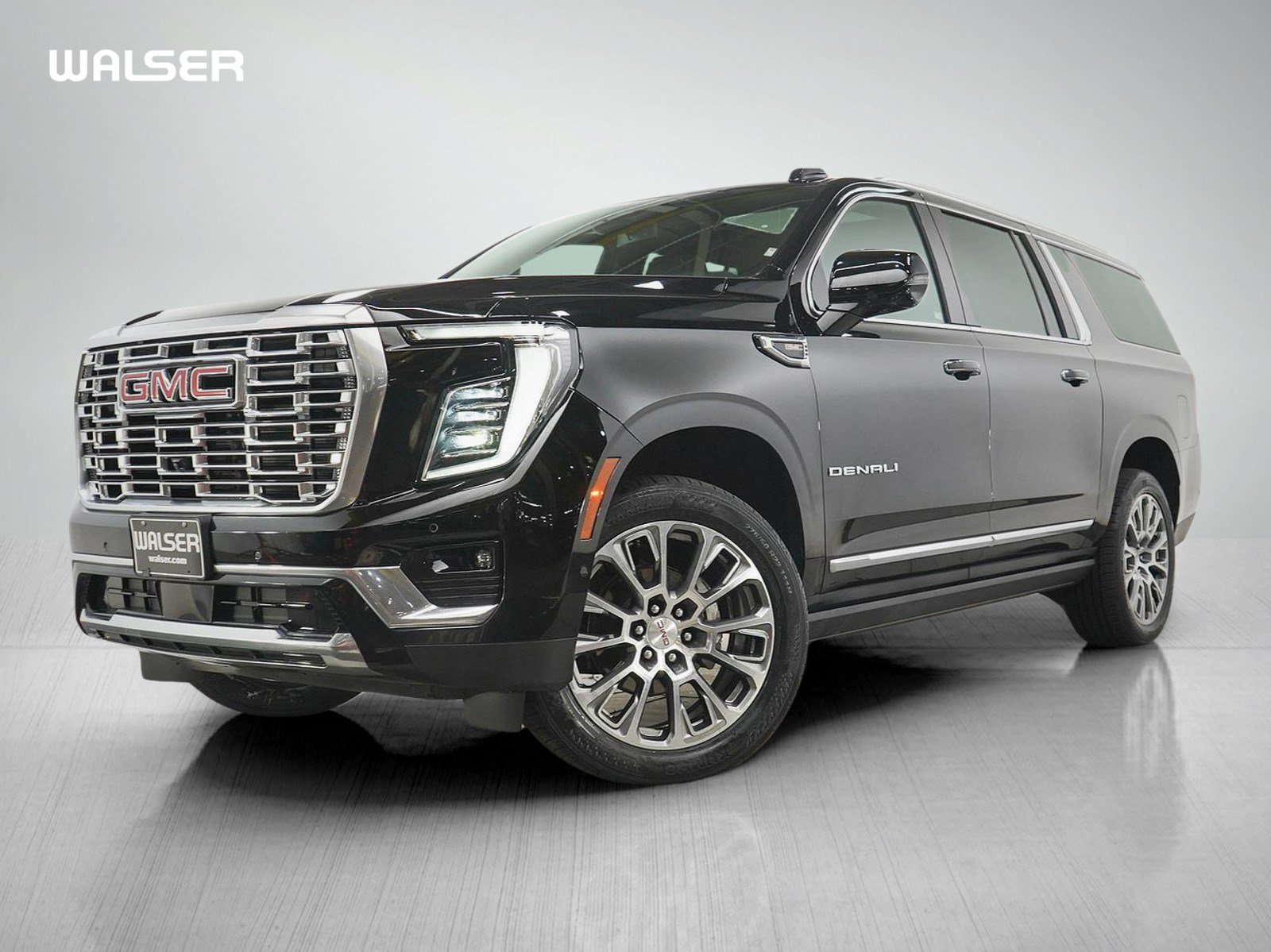 Used 2025 GMC Yukon XL Denali w/ Sun & Power Step Package AWD/4WD image 1