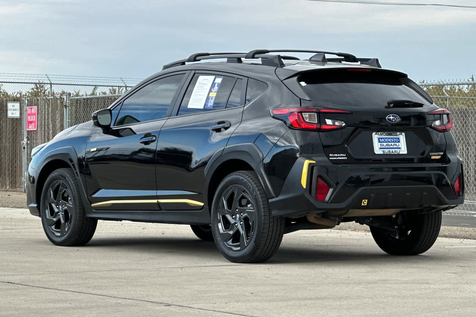 Used 2024 Subaru Crosstrek 2.5i Sport w/ Crosstrek Mirror Package AWD/4WD image 5