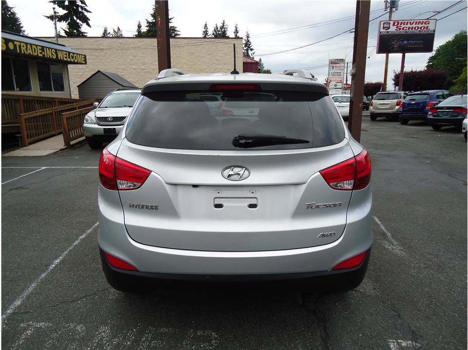 Used 2010 Hyundai Tucson GLS w/ Navigation Pkg 3 image 7