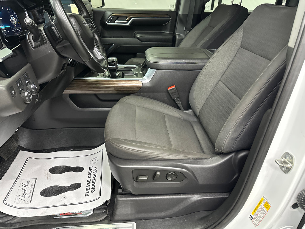 Used 2024 Chevrolet Silverado 1500 LT Trail Boss w/ Protection Package AWD/4WD image 9