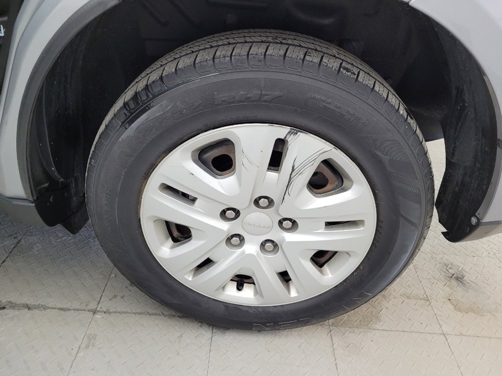 Used 2019 Dodge Journey SE w/ Connectivity Group image 31