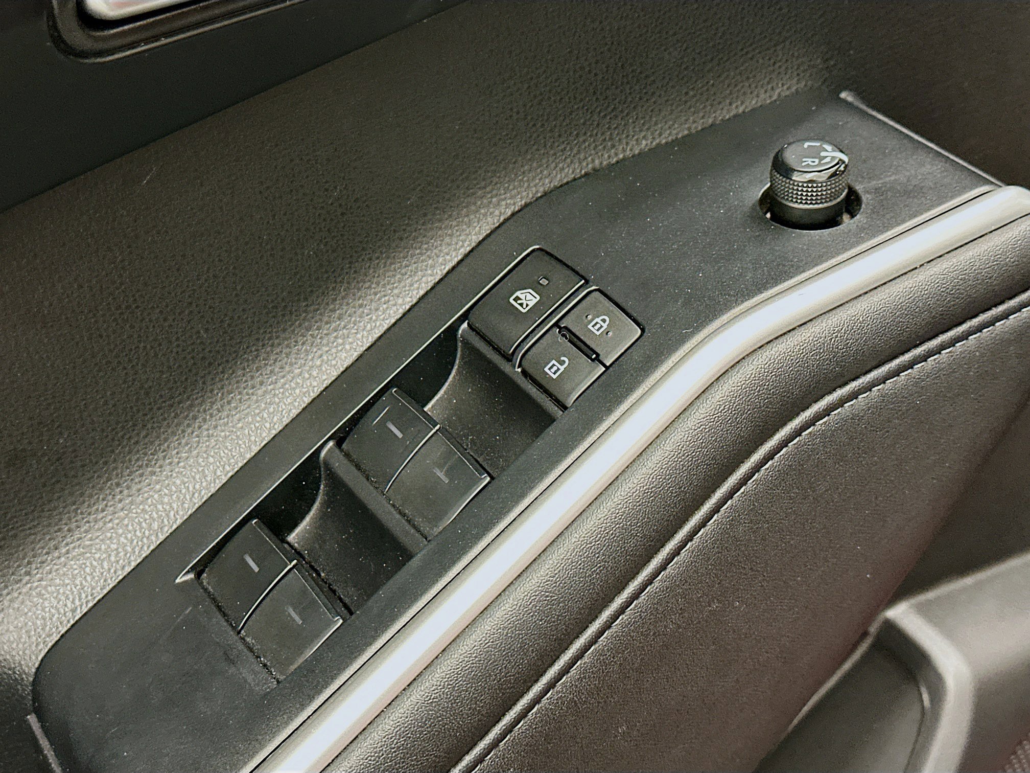 Used 2023 Toyota Highlander XLE image 15